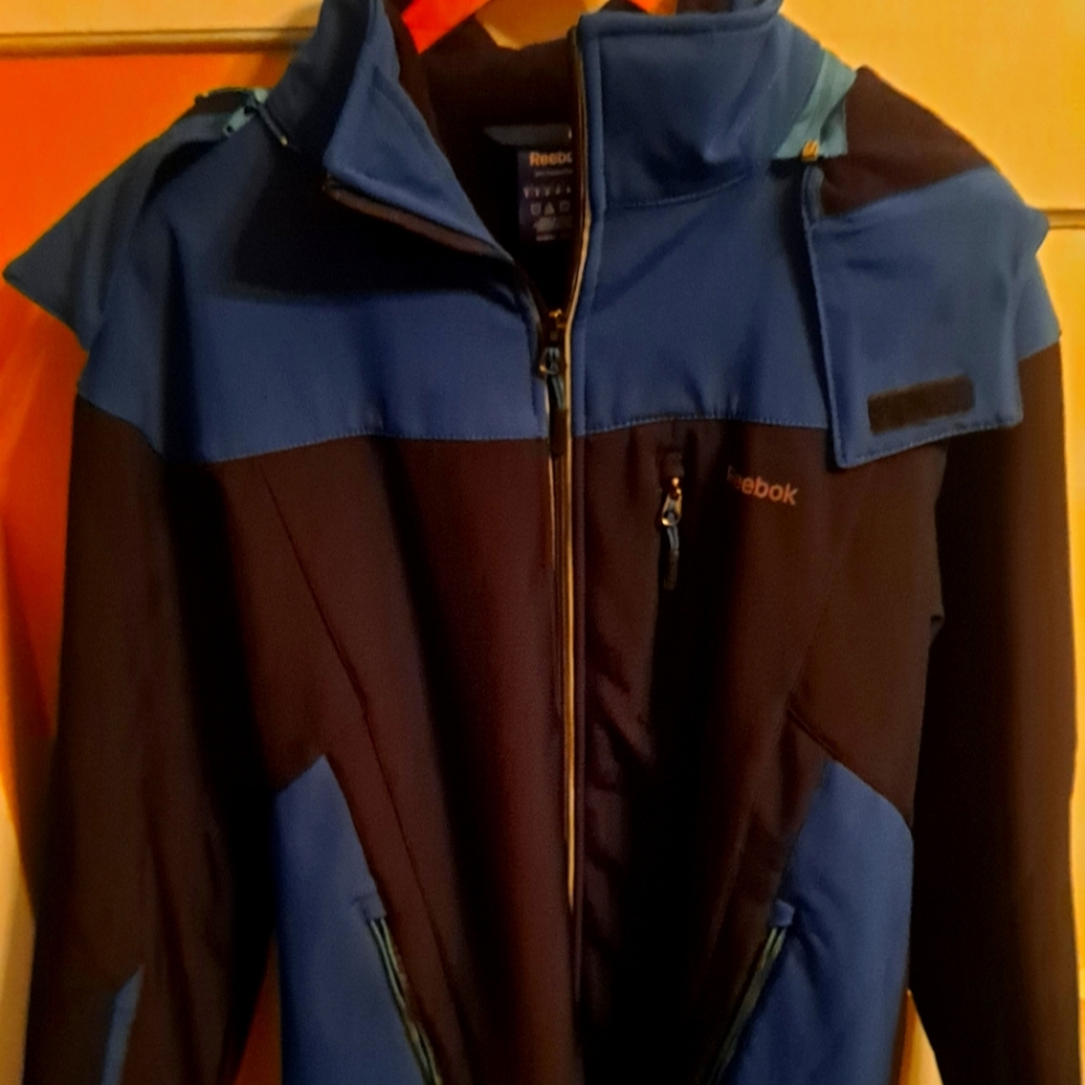 Reebok dual layer ski jacket